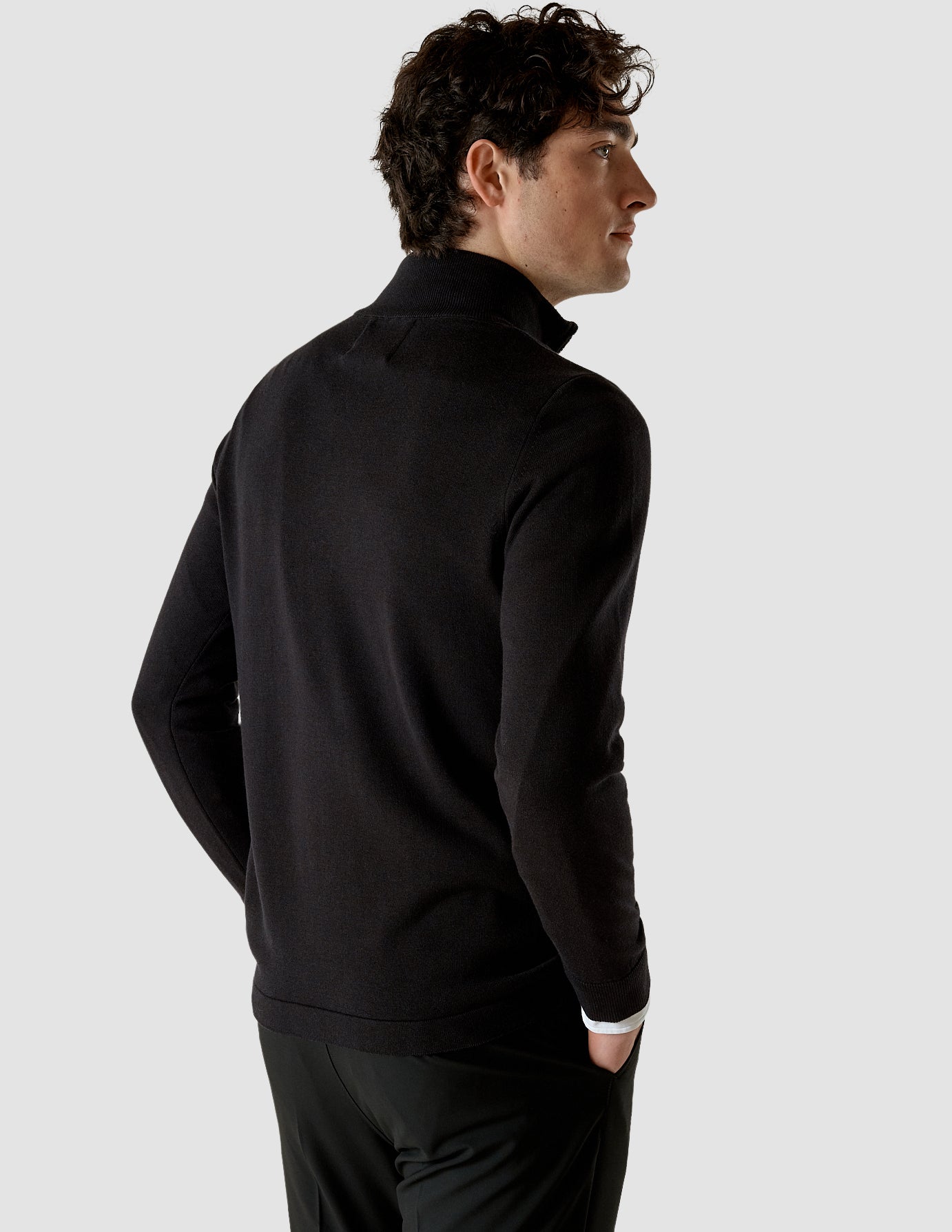 Fine Knit Half-Zip Black | SHAPING NEW TOMORROW